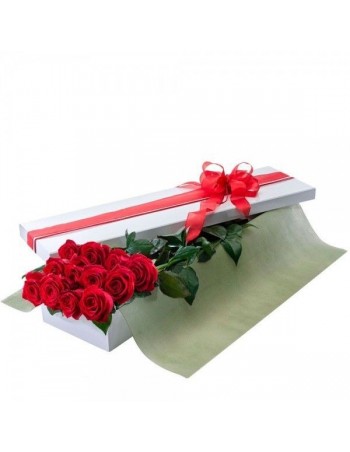 Caja de rosas rojas